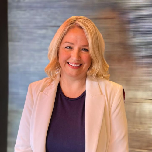 Vicki Main